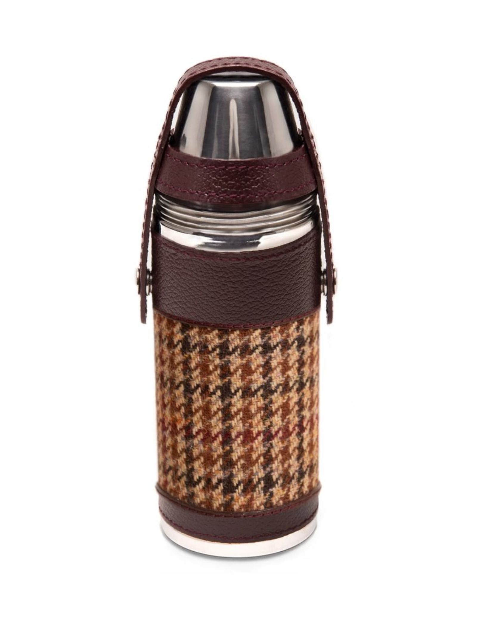 The 8oz Bordeaux Hunter Flask by Campbell's of Beauly x Ettinger features British craftsmanship, a brown Capra goat leather cap and handle, and a beige, brown, and burgundy houndstooth fabric wrap.