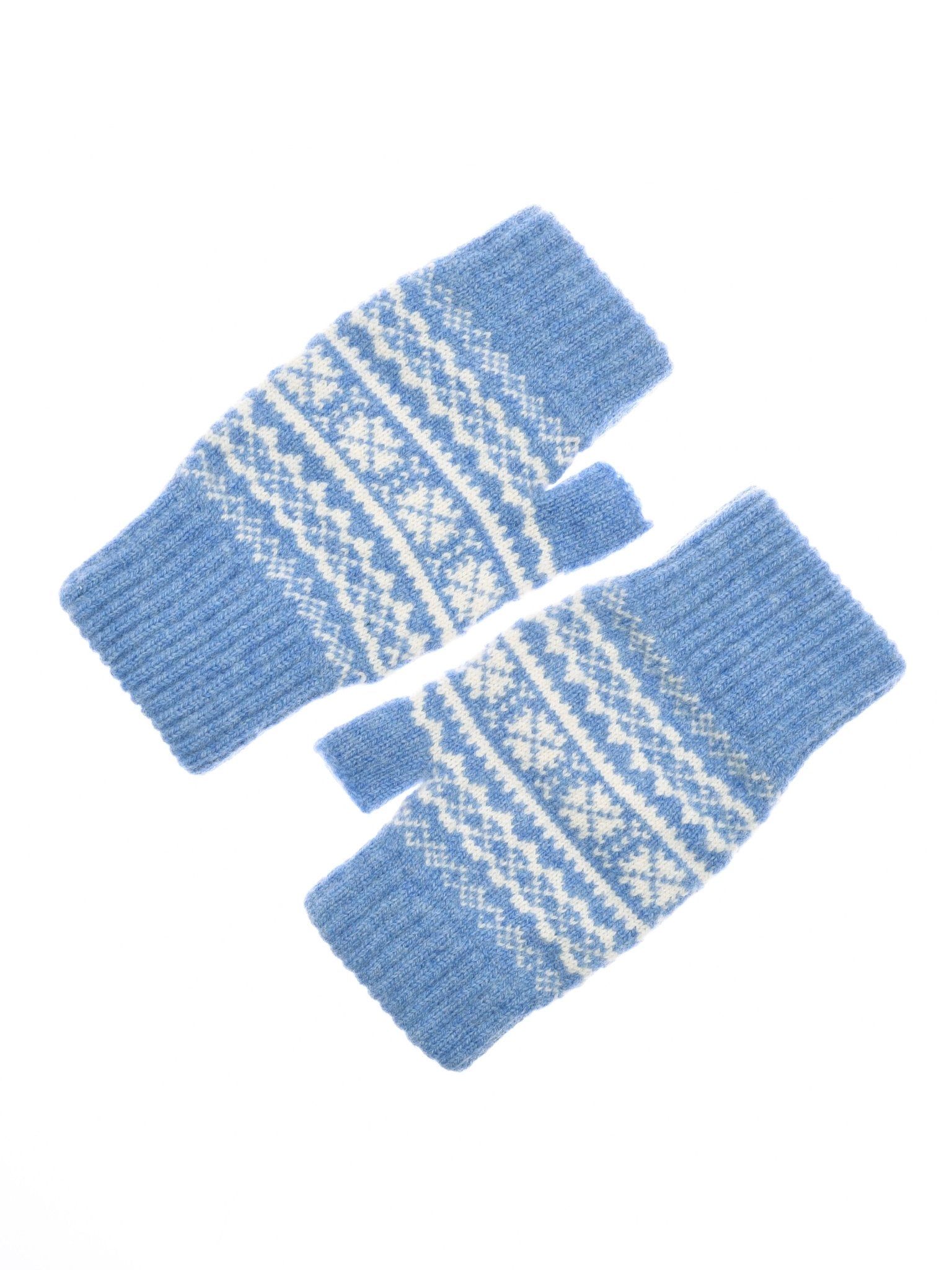 Campbell's of Beauly Auld Stock 2-Col Half Finger Gloves in light blue lambswool feature a classic white fairisle pattern, inspired by traditional Scottish knitwear.