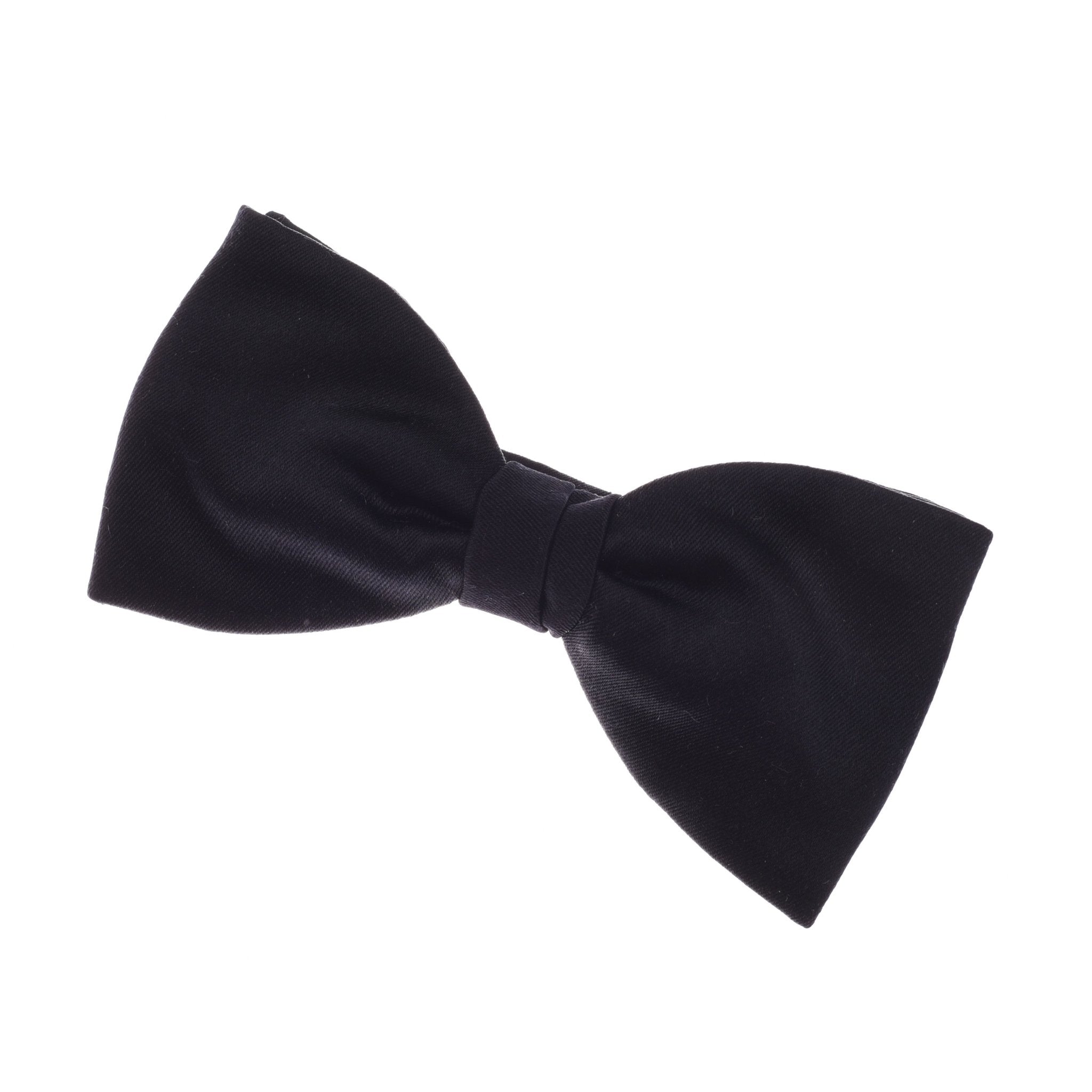 The Campbells of Beauly Silk Bow Tie is 100% silk, black, and features a classic shape—ideal for formal occasions and showcased on a white background.